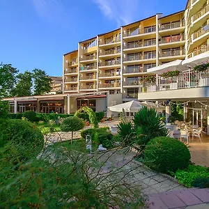 Madara Park Golden Sands