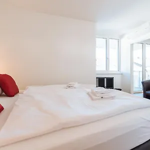 Mainstation - 10 Minutes To Citycenter - With Aircondition , Viena Austria